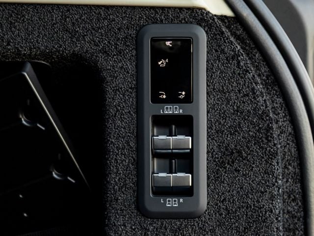 2026 Land Rover Range Rover SE LWB