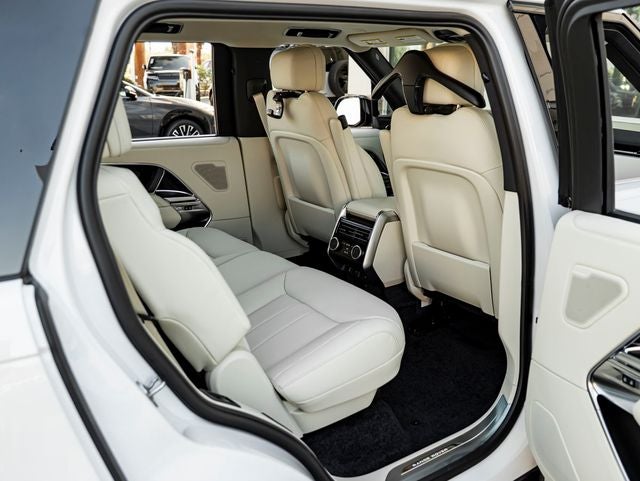 2026 Land Rover Range Rover SE LWB
