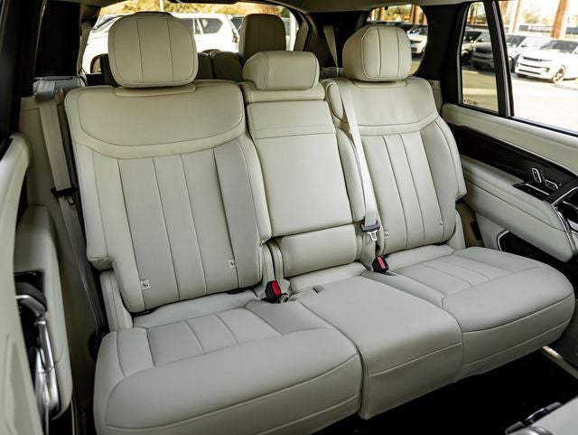 2026 Land Rover Range Rover SE LWB