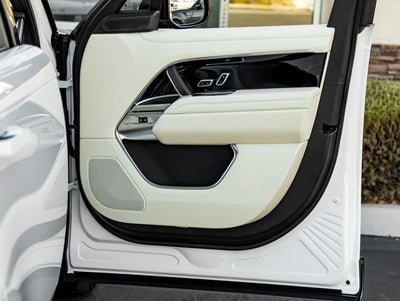 2026 Land Rover Range Rover SE LWB