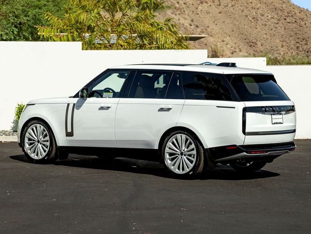 2026 Land Rover Range Rover SE LWB