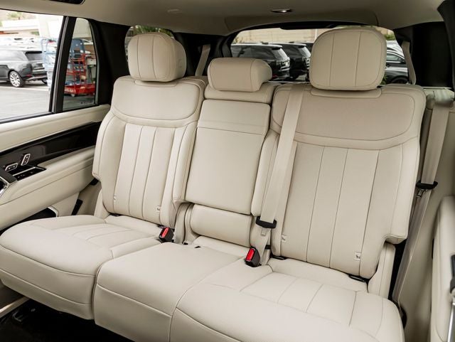 2026 Land Rover Range Rover SE LWB