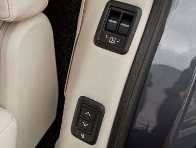 2026 Land Rover Range Rover SE LWB
