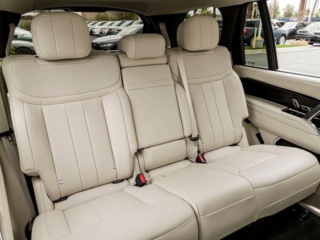 2026 Land Rover Range Rover SE LWB