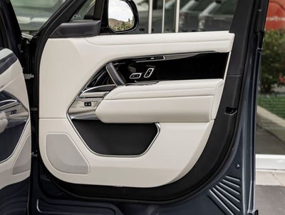 2026 Land Rover Range Rover SE LWB
