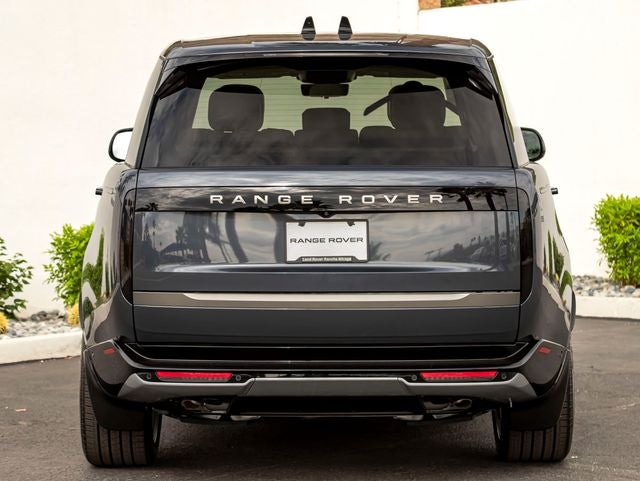 2026 Land Rover Range Rover SE LWB