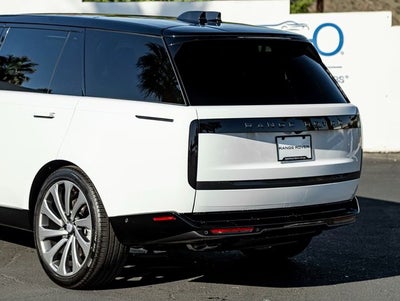 2025 Land Rover Range Rover SE LWB