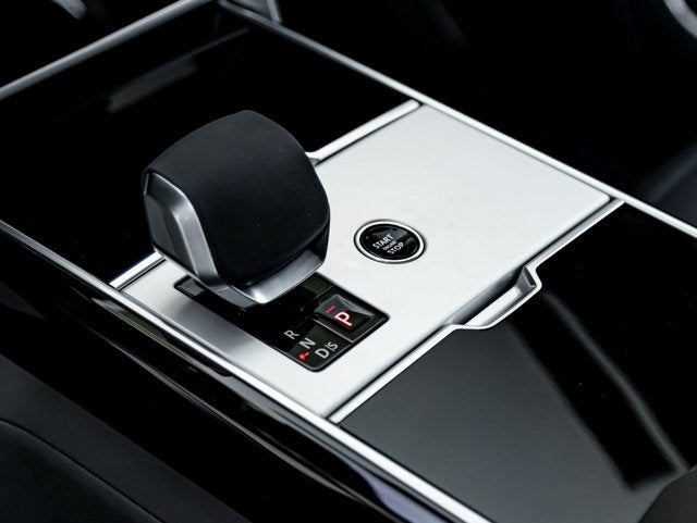 2025 Land Rover Range Rover SE LWB