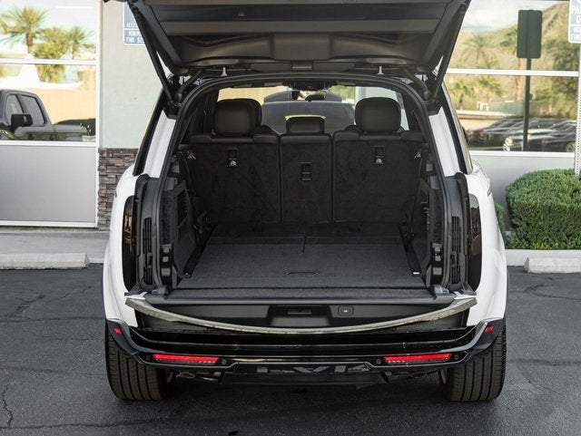 2025 Land Rover Range Rover SE LWB