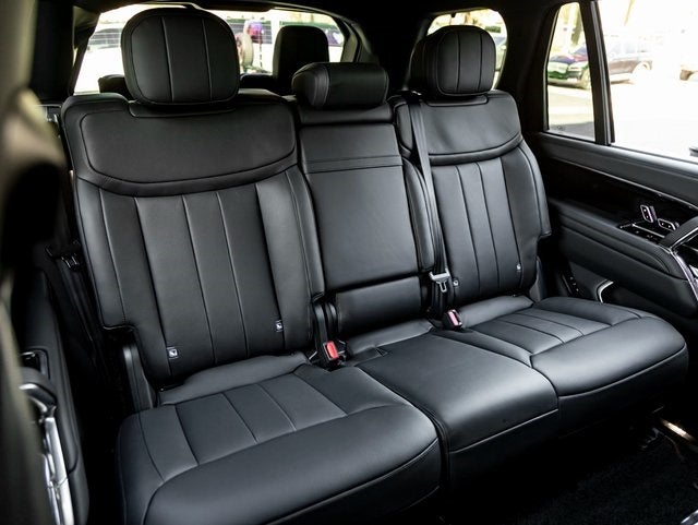 2025 Land Rover Range Rover SE LWB