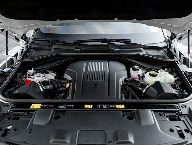 2025 Land Rover Range Rover SE LWB