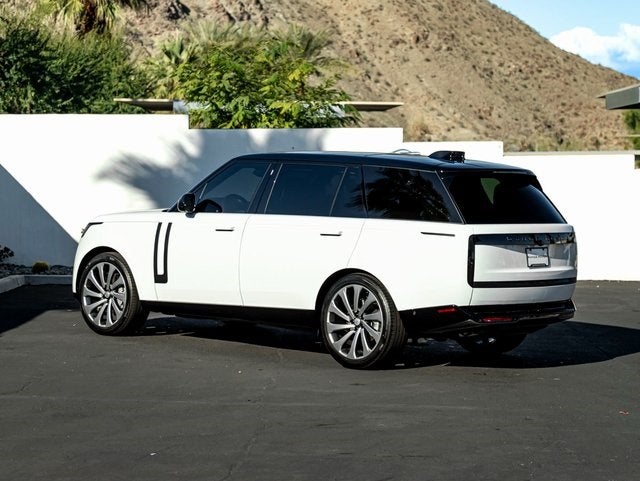 2025 Land Rover Range Rover SE LWB