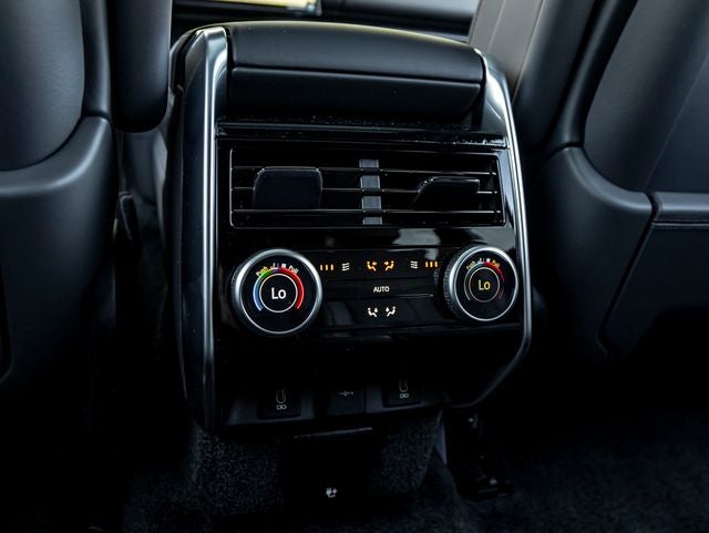 2026 Land Rover Range Rover SE LWB