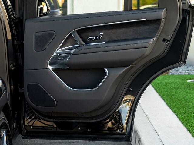 2026 Land Rover Range Rover SE LWB