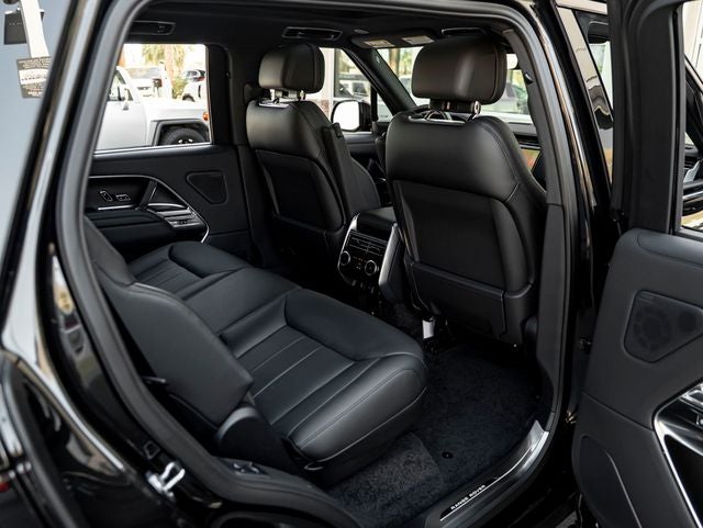 2026 Land Rover Range Rover SE LWB