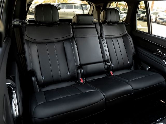 2026 Land Rover Range Rover SE LWB
