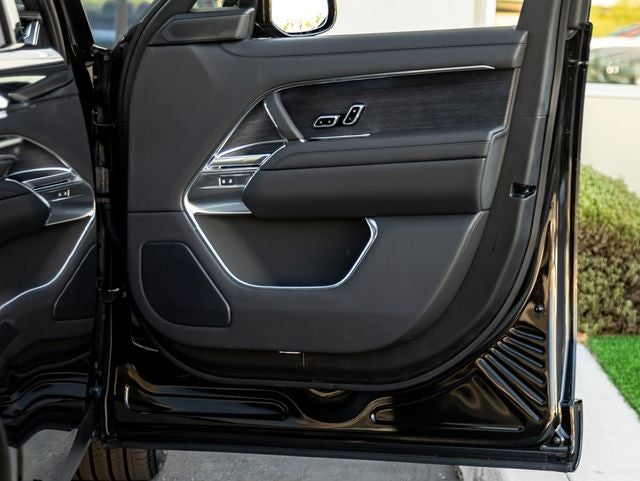 2026 Land Rover Range Rover SE LWB