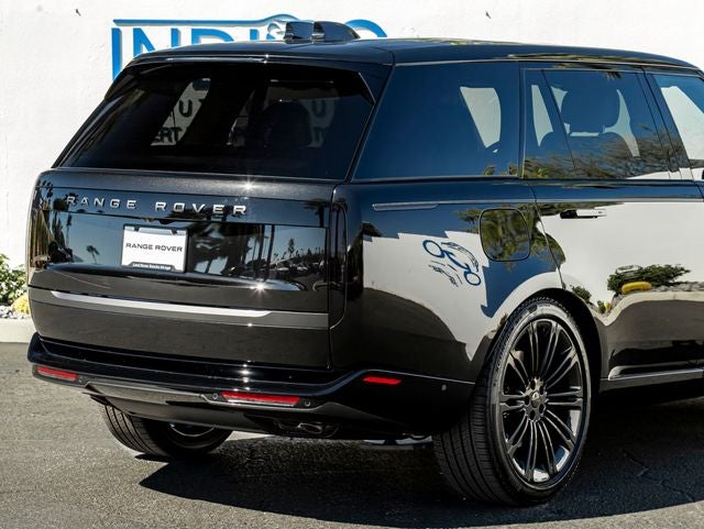 2026 Land Rover Range Rover SE LWB