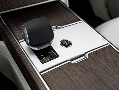 2026 Land Rover Range Rover SE LWB