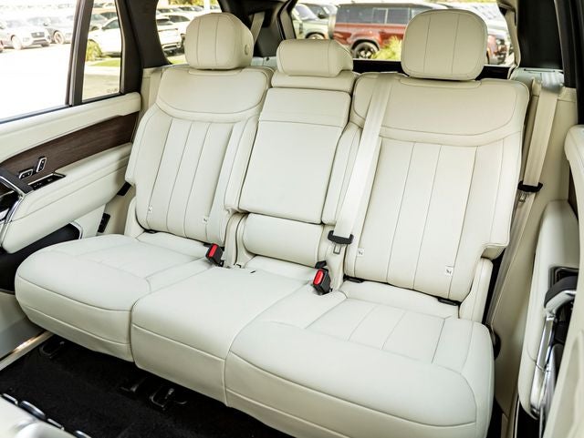 2026 Land Rover Range Rover SE LWB