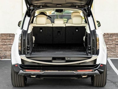 2026 Land Rover Range Rover SE LWB