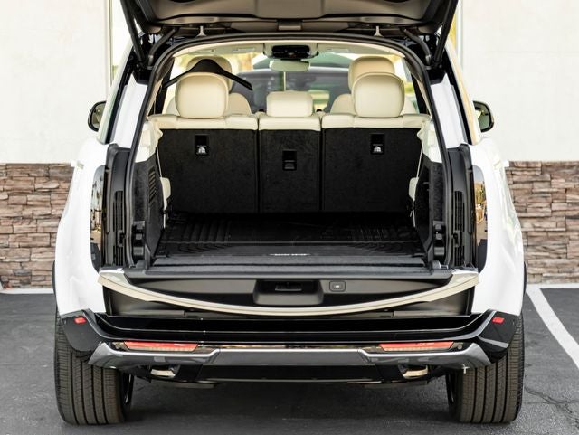 2026 Land Rover Range Rover SE LWB