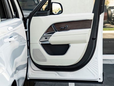 2026 Land Rover Range Rover SE LWB