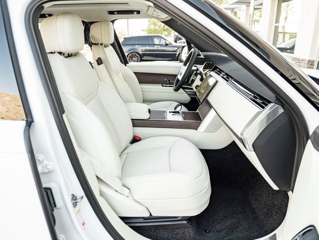 2026 Land Rover Range Rover SE LWB