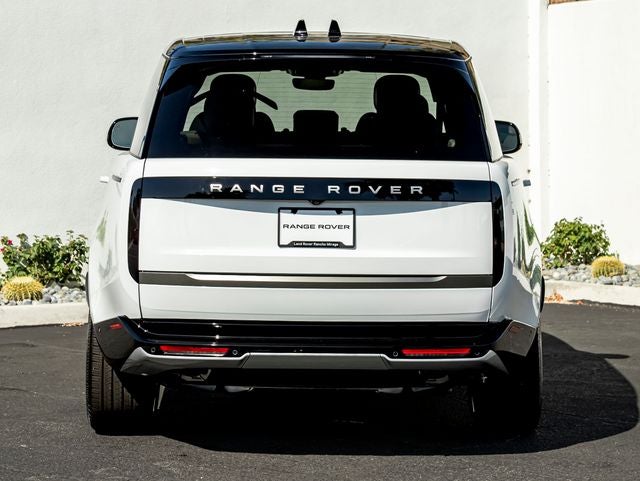 2026 Land Rover Range Rover SE LWB