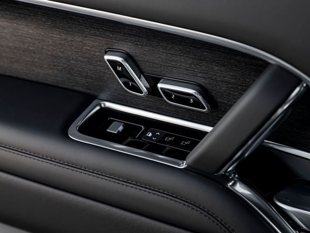 2026 Land Rover Range Rover SE LWB