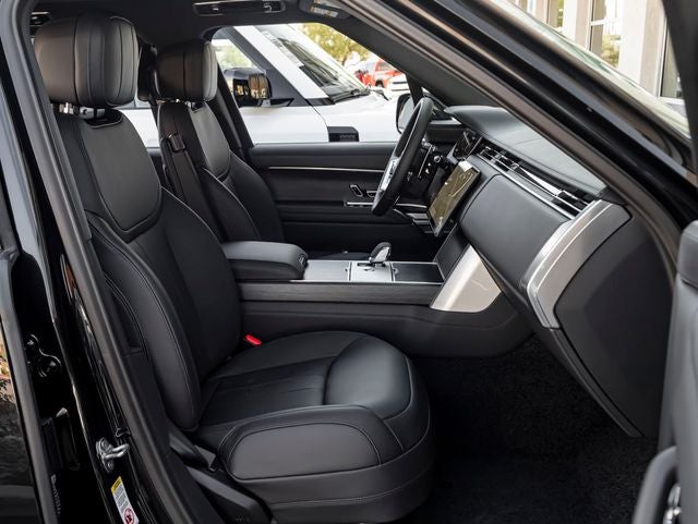 2026 Land Rover Range Rover SE LWB