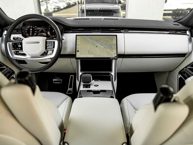 2026 Land Rover Range Rover SE LWB