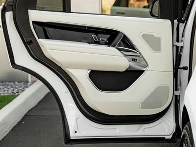 2026 Land Rover Range Rover SE LWB
