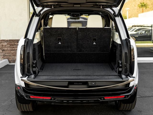 2026 Land Rover Range Rover SE LWB