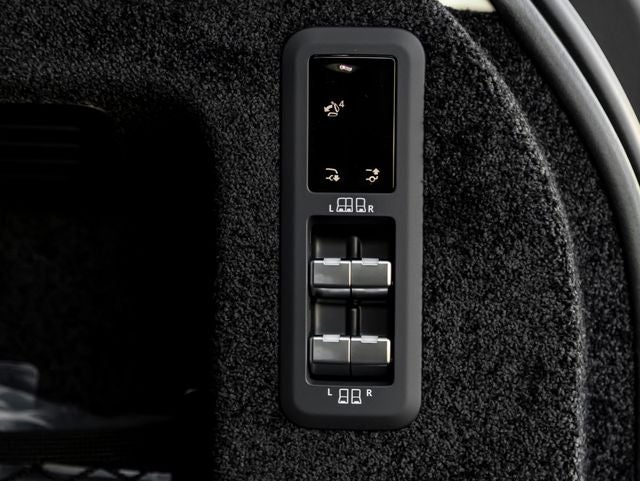 2026 Land Rover Range Rover SE LWB