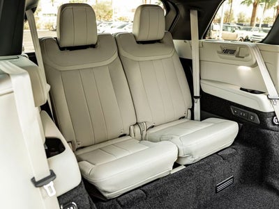 2026 Land Rover Range Rover SE LWB