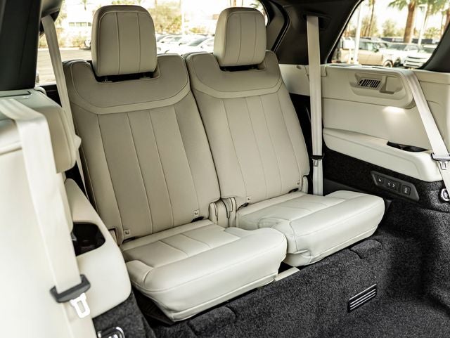 2026 Land Rover Range Rover SE LWB