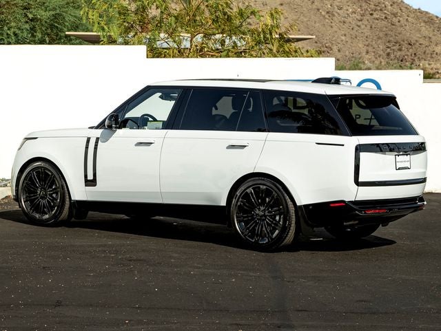 2026 Land Rover Range Rover SE LWB