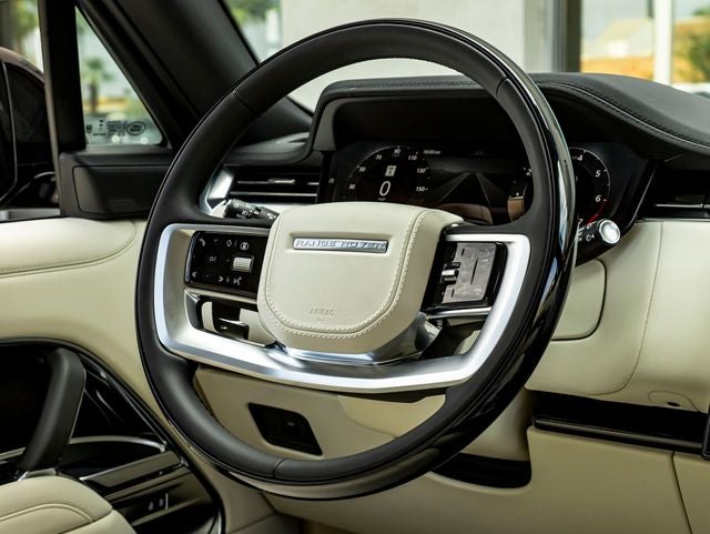 2026 Land Rover Range Rover SE LWB