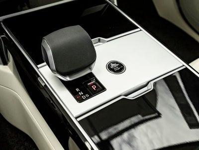 2026 Land Rover Range Rover SE LWB