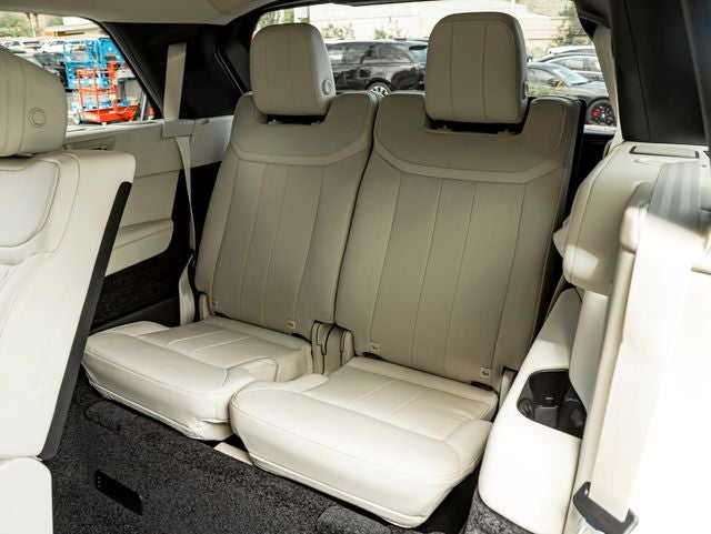 2026 Land Rover Range Rover SE LWB