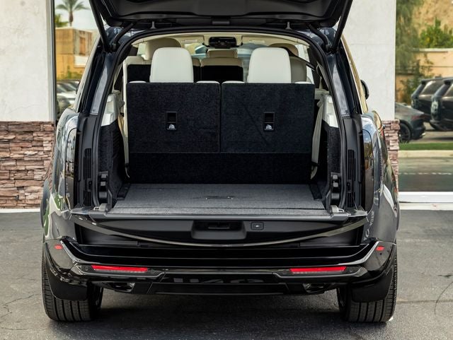 2026 Land Rover Range Rover SE LWB
