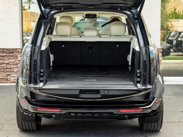 2026 Land Rover Range Rover SE LWB
