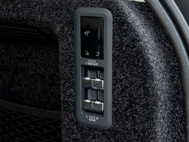 2026 Land Rover Range Rover SE LWB