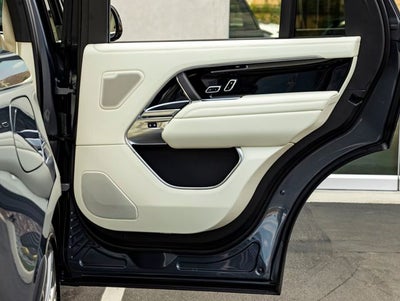 2026 Land Rover Range Rover SE LWB