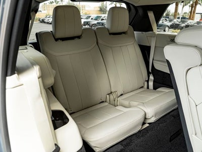 2026 Land Rover Range Rover SE LWB