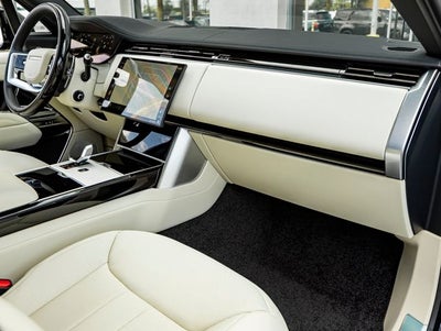 2026 Land Rover Range Rover SE LWB