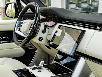 2026 Land Rover Range Rover SE LWB