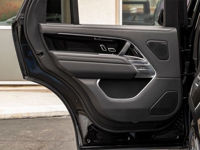 2023 Land Rover Range Rover SE LWB