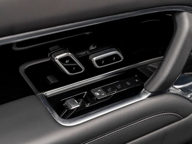 2023 Land Rover Range Rover SE LWB